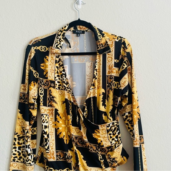 Julia Love by J black and yellow Women's Top size 1X
Bodysuit elegant old money - Picture 2 of 9